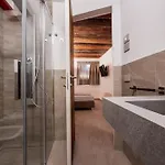 Lucas Haus *