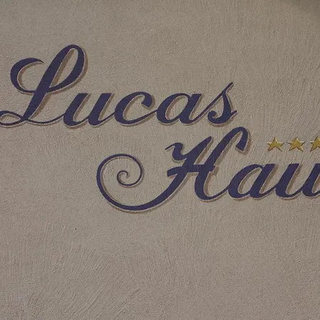 Lucas Haus *